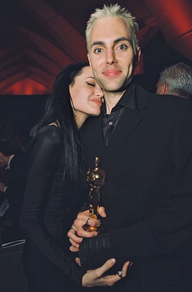 Gallery 1487781695 Aneglina Jolie Brother Oscars