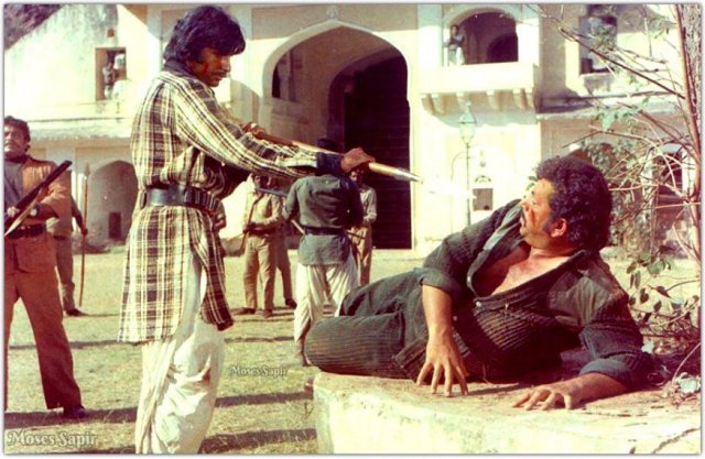 Amitabh Bachchan Rare Pictures 24