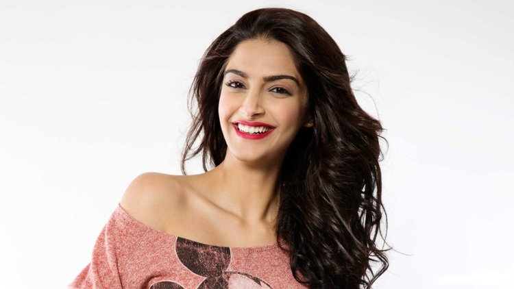 Káº¿t quáº£ hÃ¬nh áº£nh cho Sonam Kapoor