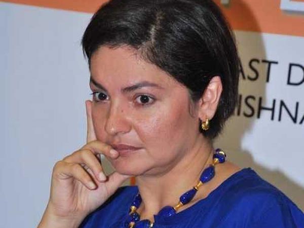 Pooja Takes A Dig At Bollywood
