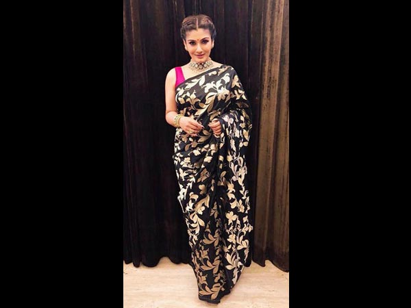 Fans React To Raveena Tandon's Tweets
