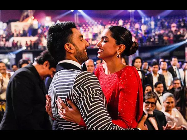Deepika Broke Down & Ranveer Hugged Her