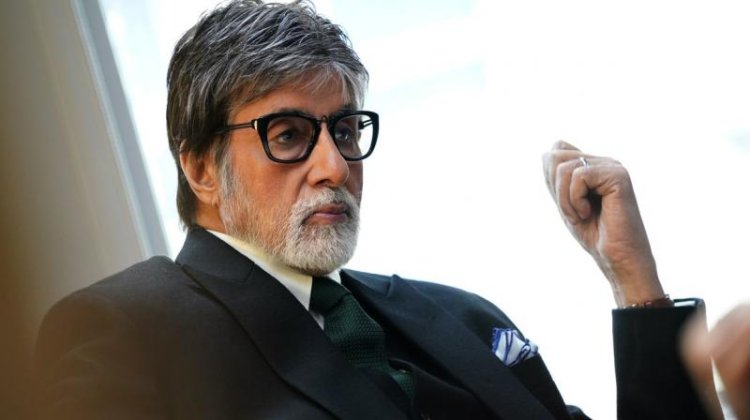 Image result for Amitabh Bachchan lawyer attire
