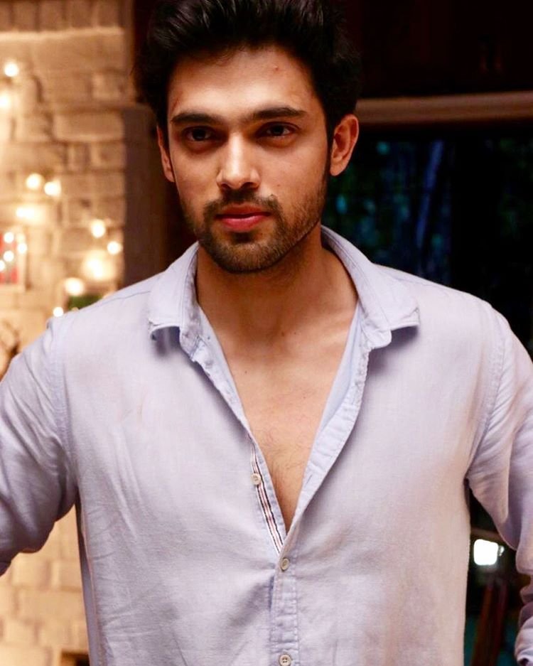 Parth Samthaan Reveals He Has Big Crush On Co-star Aamna Sharif