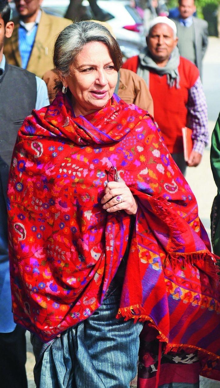 Sharmila Tagore 1544248906 725x725