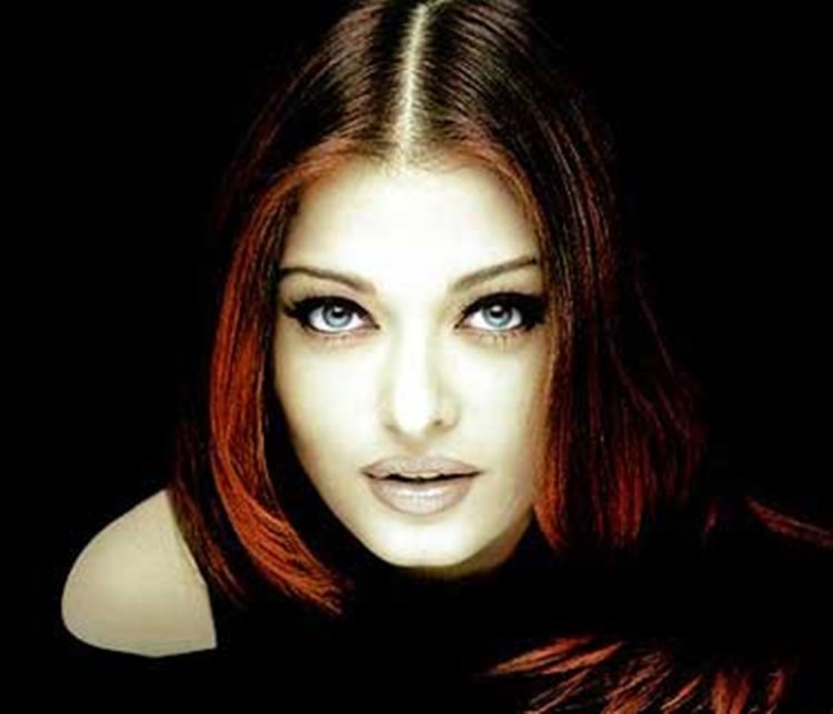 Aishwarya Rai Bachchan 2002