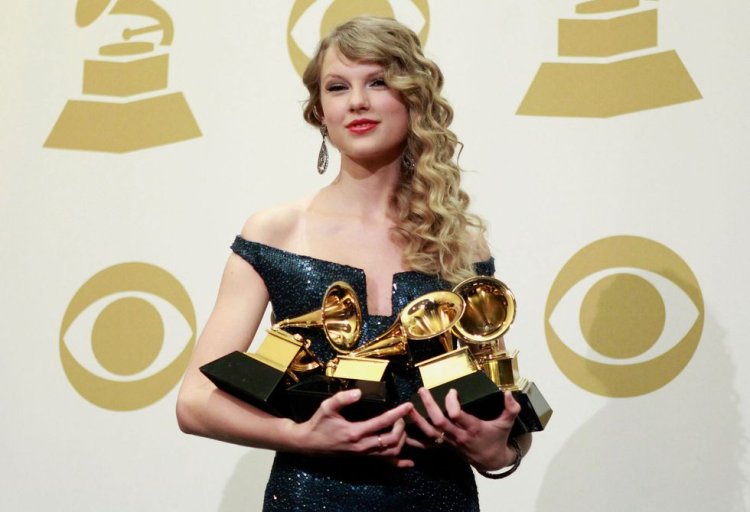 1455308406 1455215240 Taylor Swift
