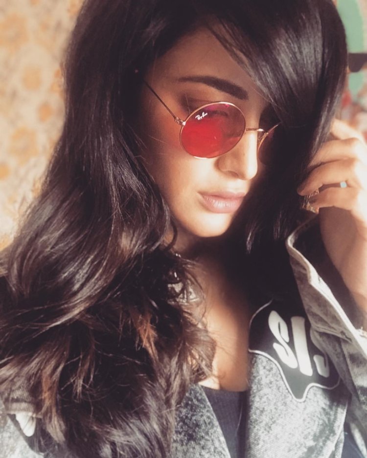 Shruti Haasan 3