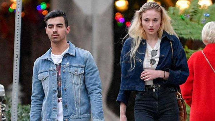 Sophie Turner Has Stopped Hiding Her Mouth While O