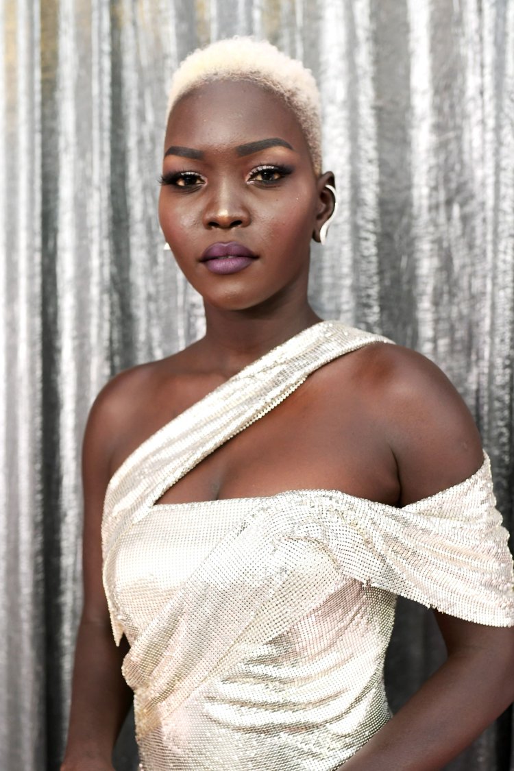 25th Annual Screen Actors Guild Awards - Red Carpet