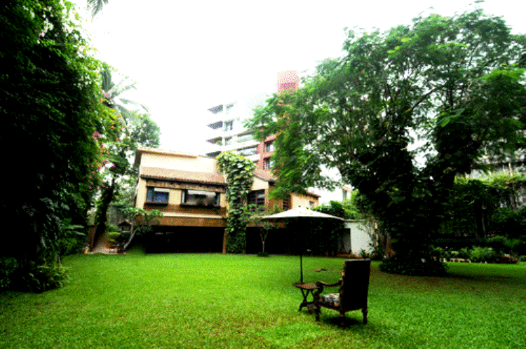Another Pratheeksha Photo Amitabh Bachchan House 1