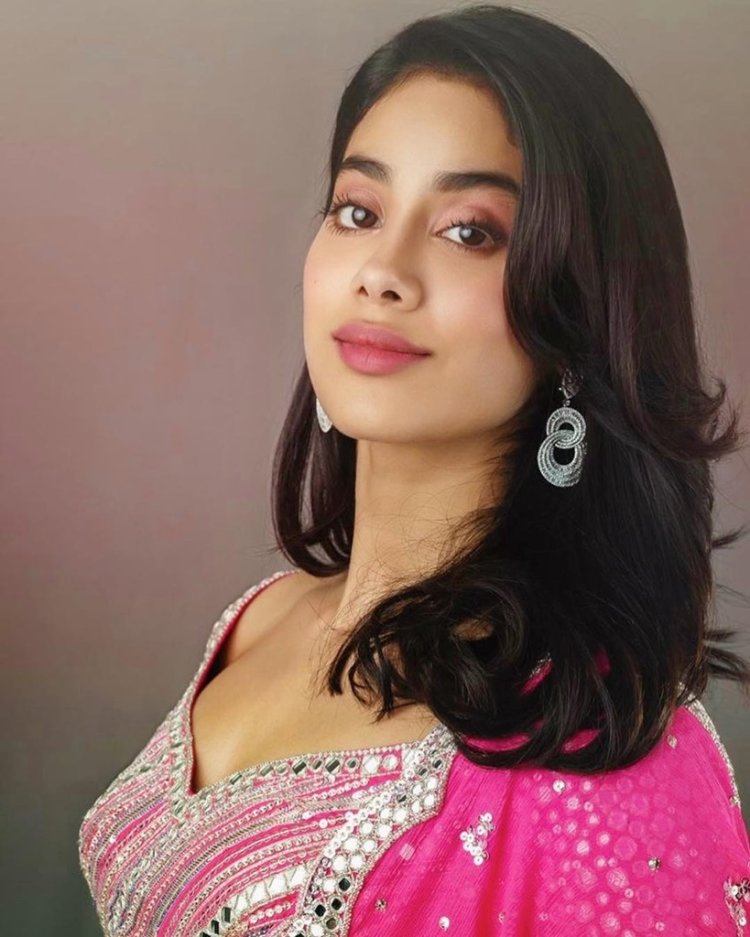 Janhvi Kapoor 6 Instagram