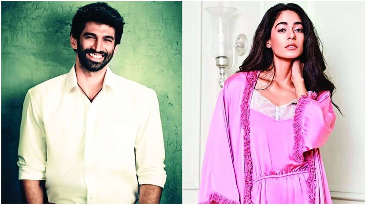 Aditya Roy Kapur Claims To Be SINGLE, But BFFs Call Him A LIAR