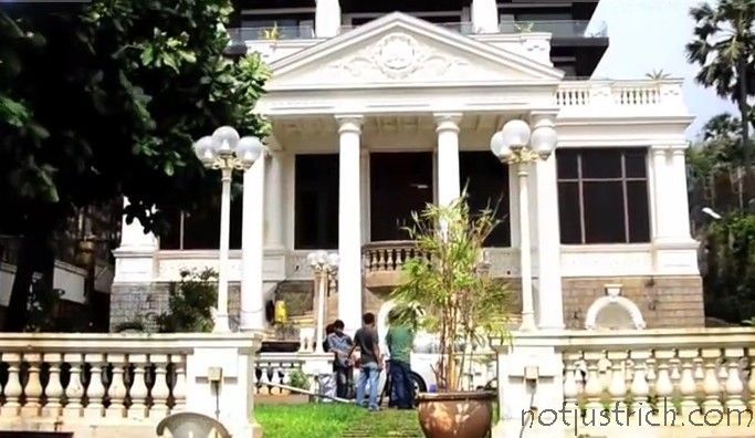 Shahrukh Khan Mannat House Pics
