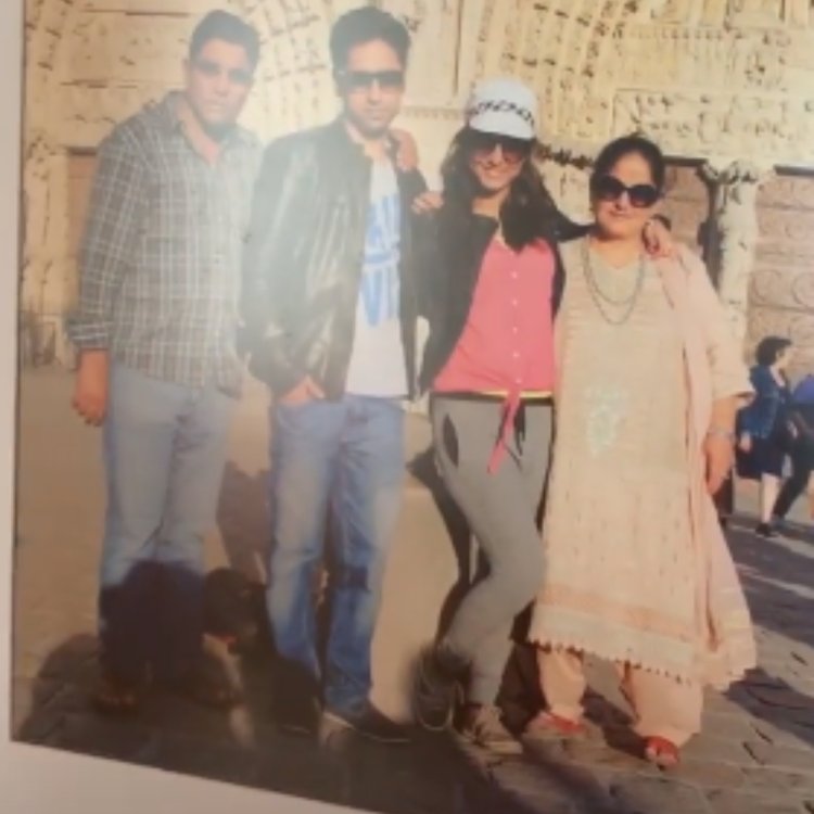 Hina Khan Notre Dame Picture Main