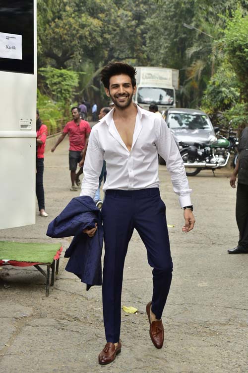 Tips To Look Taller 5 Reasons Why Kartik Aaryan S