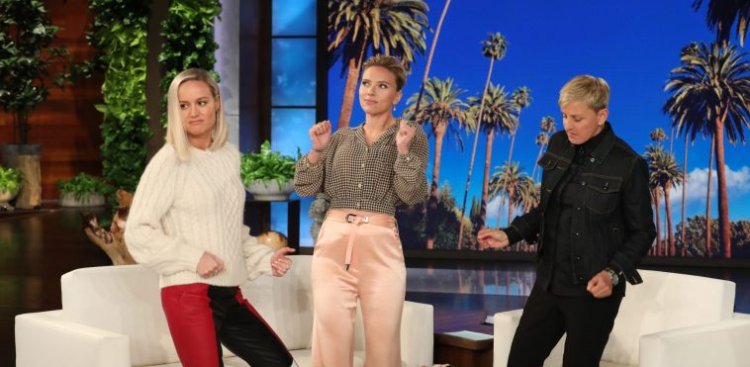 Scarlett Johansson Brie Larson Ellen 2 1 E15559927