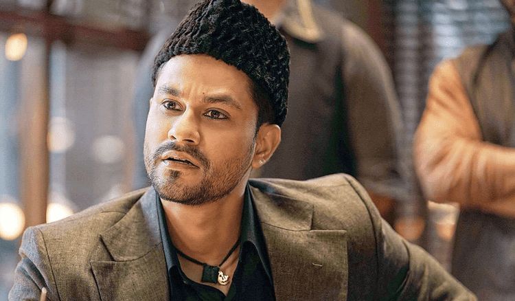 Celebrity Hairstyle of Kunal Khemu from Interview Bollywood Hungama 2020   Charmboard