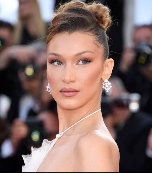 1 Bella Hadid