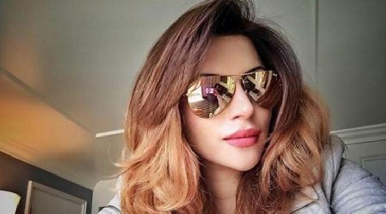 2 Shama Sikander Shipnchop