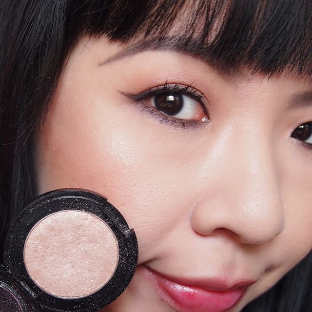 Eyeshadow As Higlighter