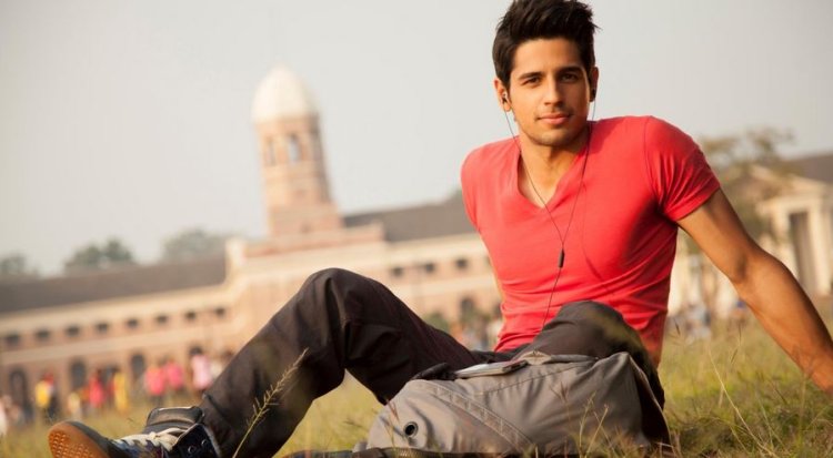 Sidharth Malohtra Top Most Famous Handsome Bollywo