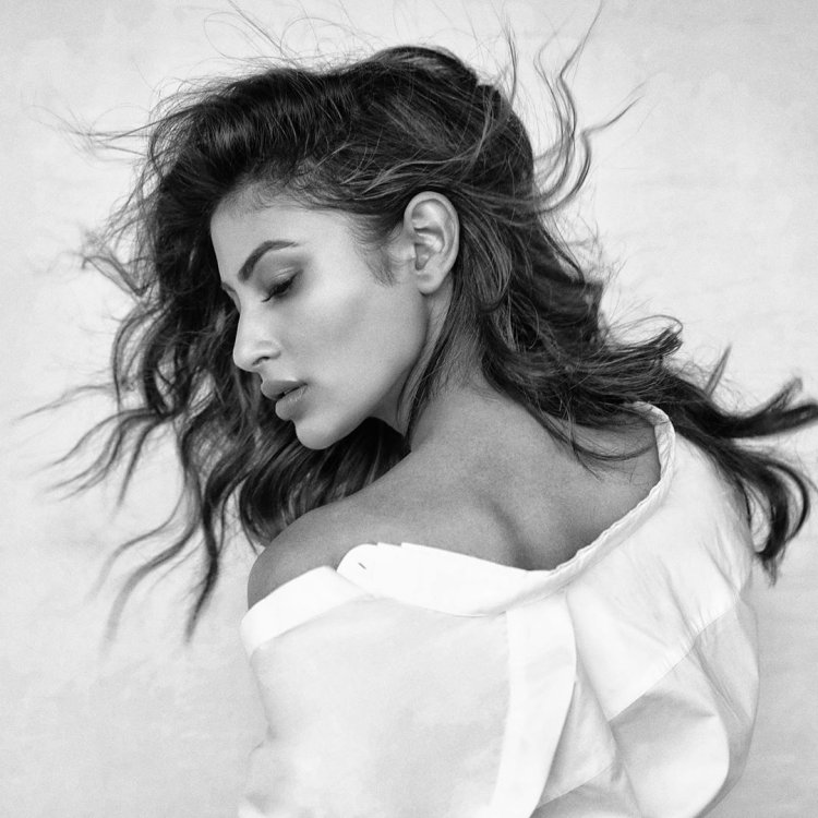 Mouni Roy Spreads Her Captivating Charm In Her Latest Photoshoot ...