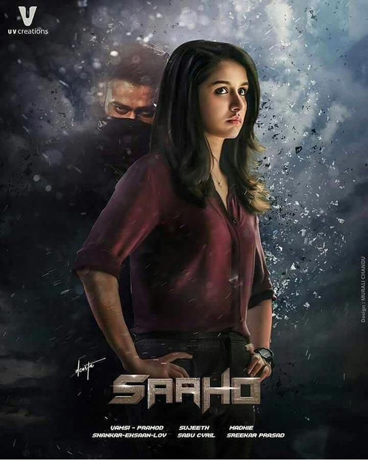 1shraddha Kapoor Looks Determined In Her First Loo