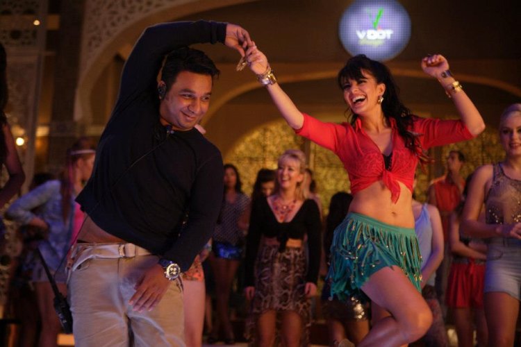 Jacqueline Fernandez Race 2