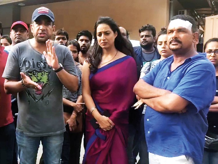 Mahie Gill, cast and crew outside Bhaktivedanta hospital after the assault.