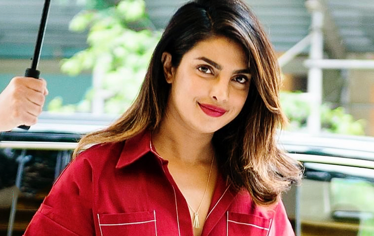 Leaked Photo Of Priyanka Chopra From The Sky Is Pink Goes Viral