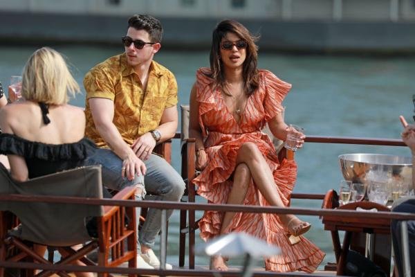 Nick Jonas Priyanka Enjoy Boat Party With Joe Soph