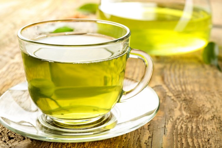 how to get glowing skin in 2 weeks: green tea