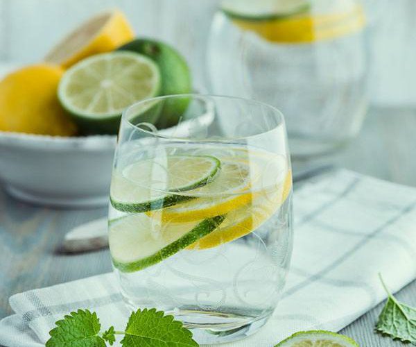 how to get glowing skin in 2 weeks: water with lime