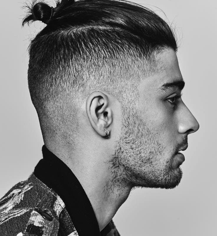 best haircut for square face male Top knot