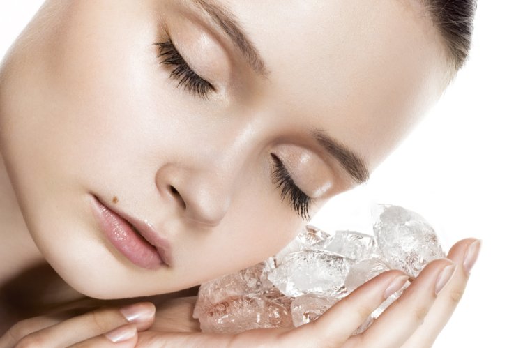 Use Ice Or Face Mist
