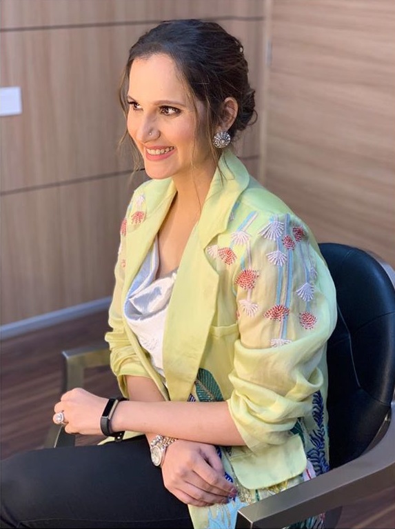 Sania Mirza Gives Us Major Mommy Fashion Goals3