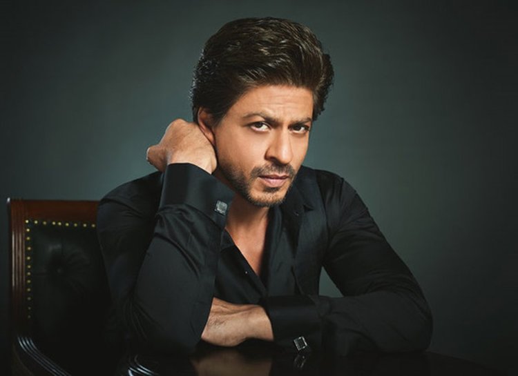 Shah Rukh Khan Returns To Hockey After Chak De Ind