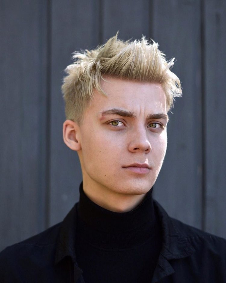 hairstyle for very short hair mens