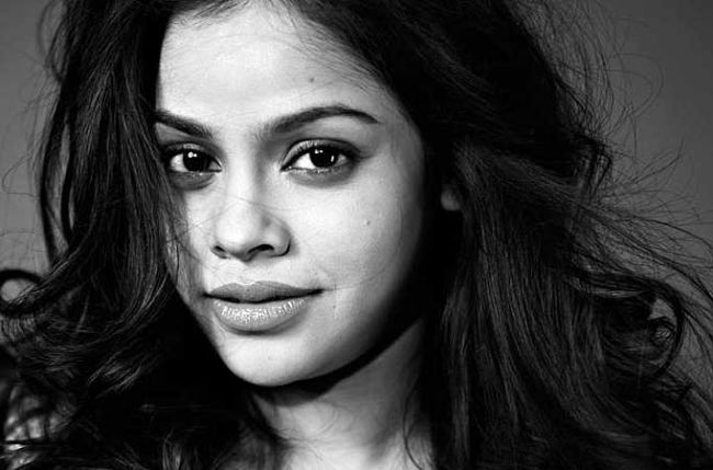 Sumona Chakraborty Penned An Post On How She Quit Smoking - StarBiz.com