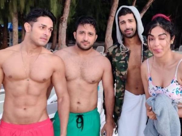 1560782557 Untitled Design 40