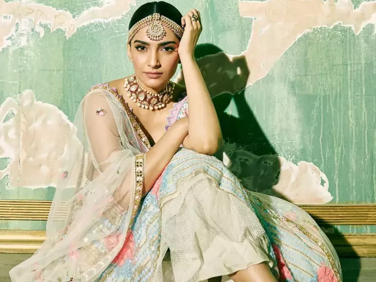 sonam kapoor bridal asia