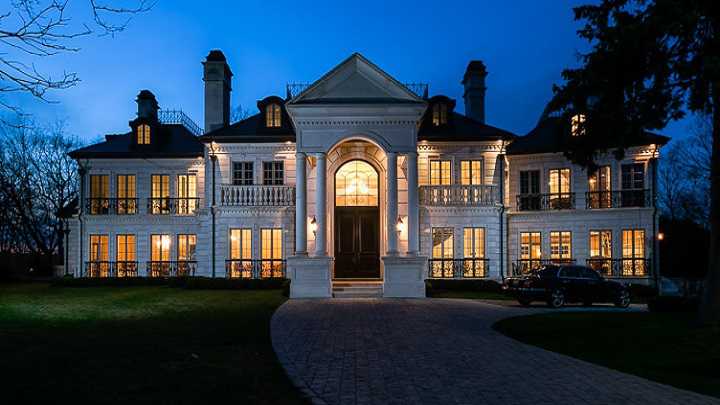 Akshay Kumar Toronto House