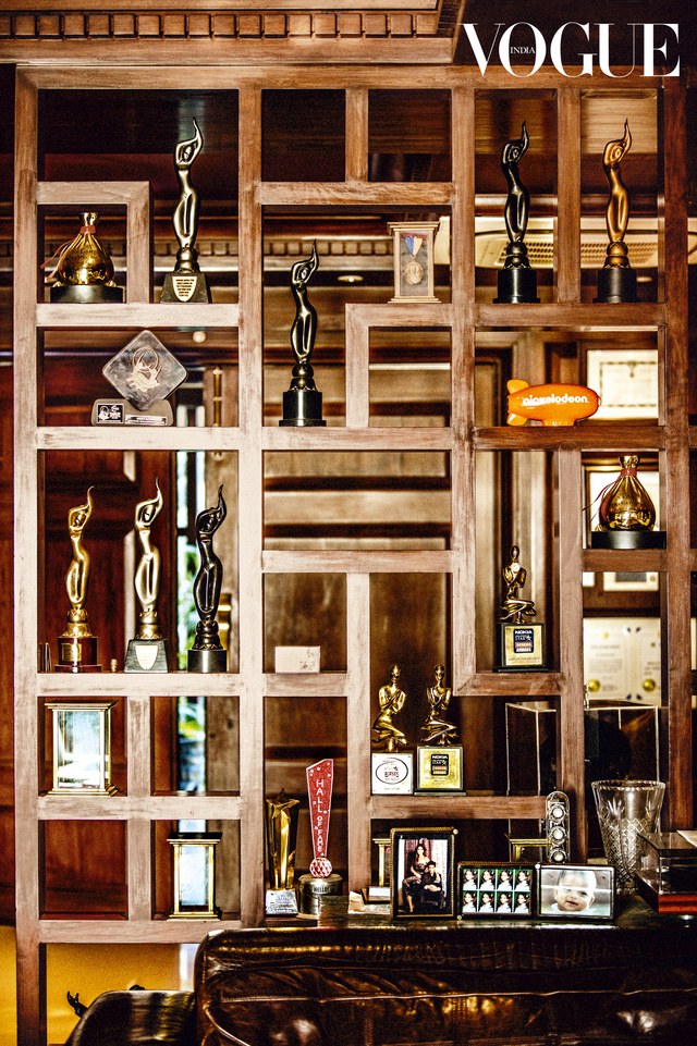 Mannat Inside Pictures Gauri Khan Casa Vogue Cover