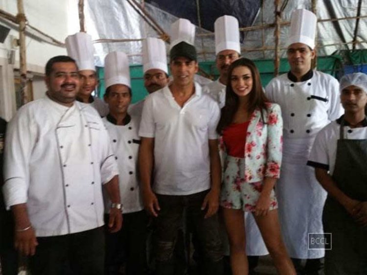 Akshay-Kumar-net-worth-source-cook