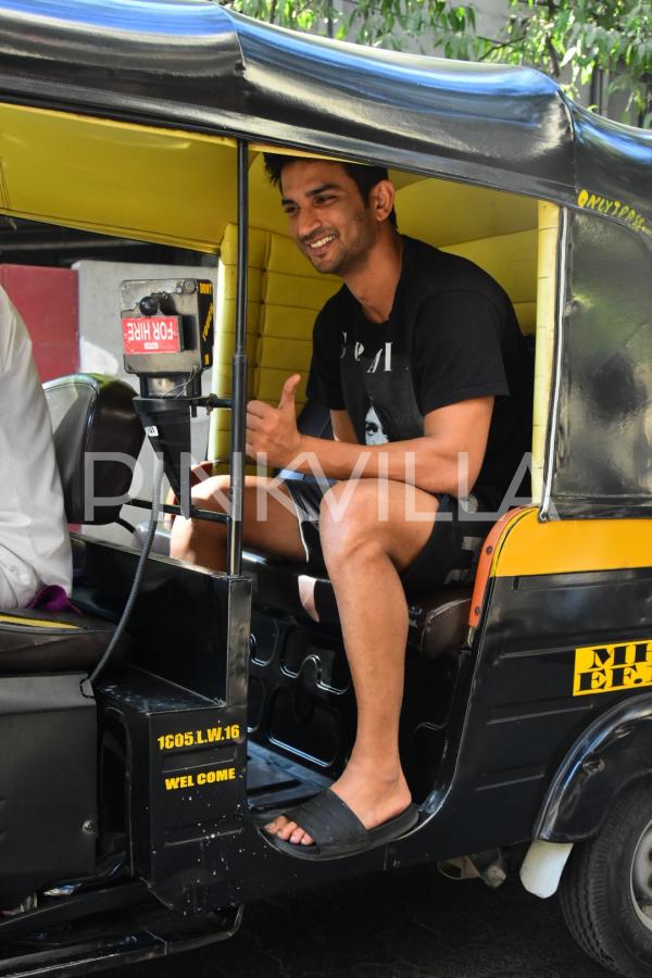 celebrities using public transport