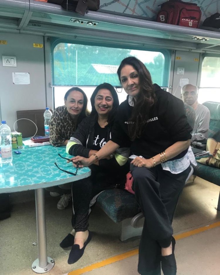 Neena Gupta Stunning Photos From In Mukteshwar