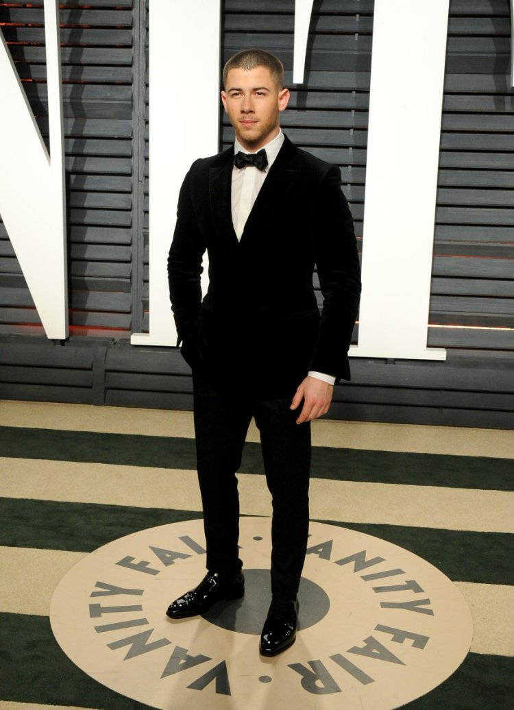 nick jonas Vanity Fair Oscars 2017