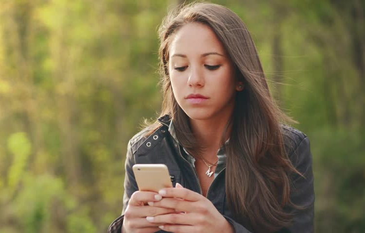 Dating Online Woman 8