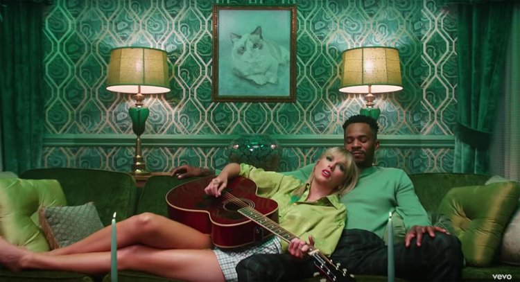 Taylor Swift Lover 2